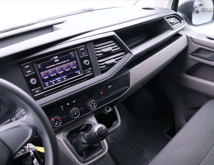 Volkswagen Transporter 16