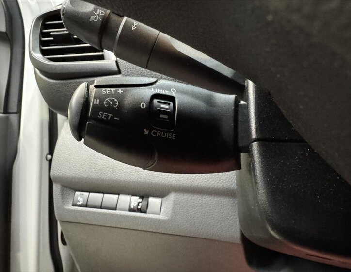 Peugeot Expert Skříň 1,6 l 85 kw