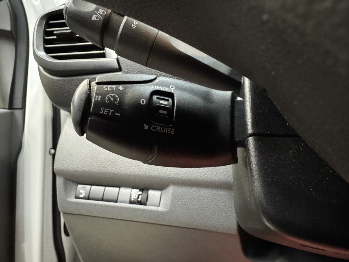 Peugeot Expert Skříň 1,6 l 85 kw