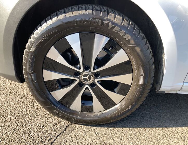 Mercedes-Benz Vito 26