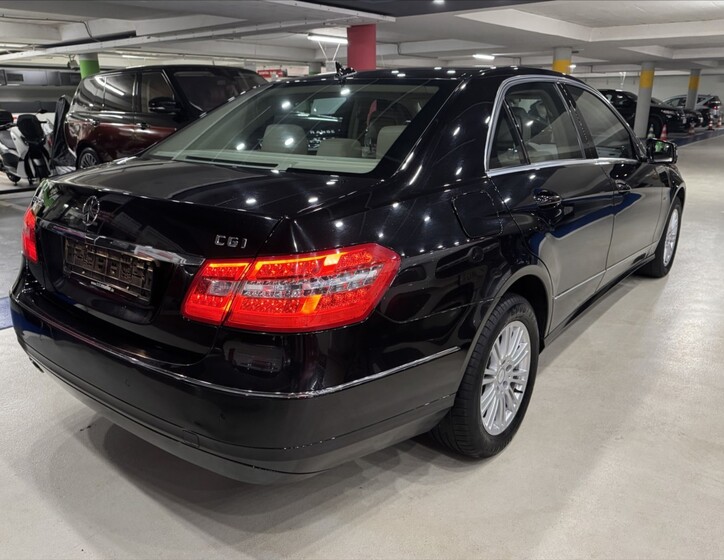 Mercedes-Benz Třídy E 7