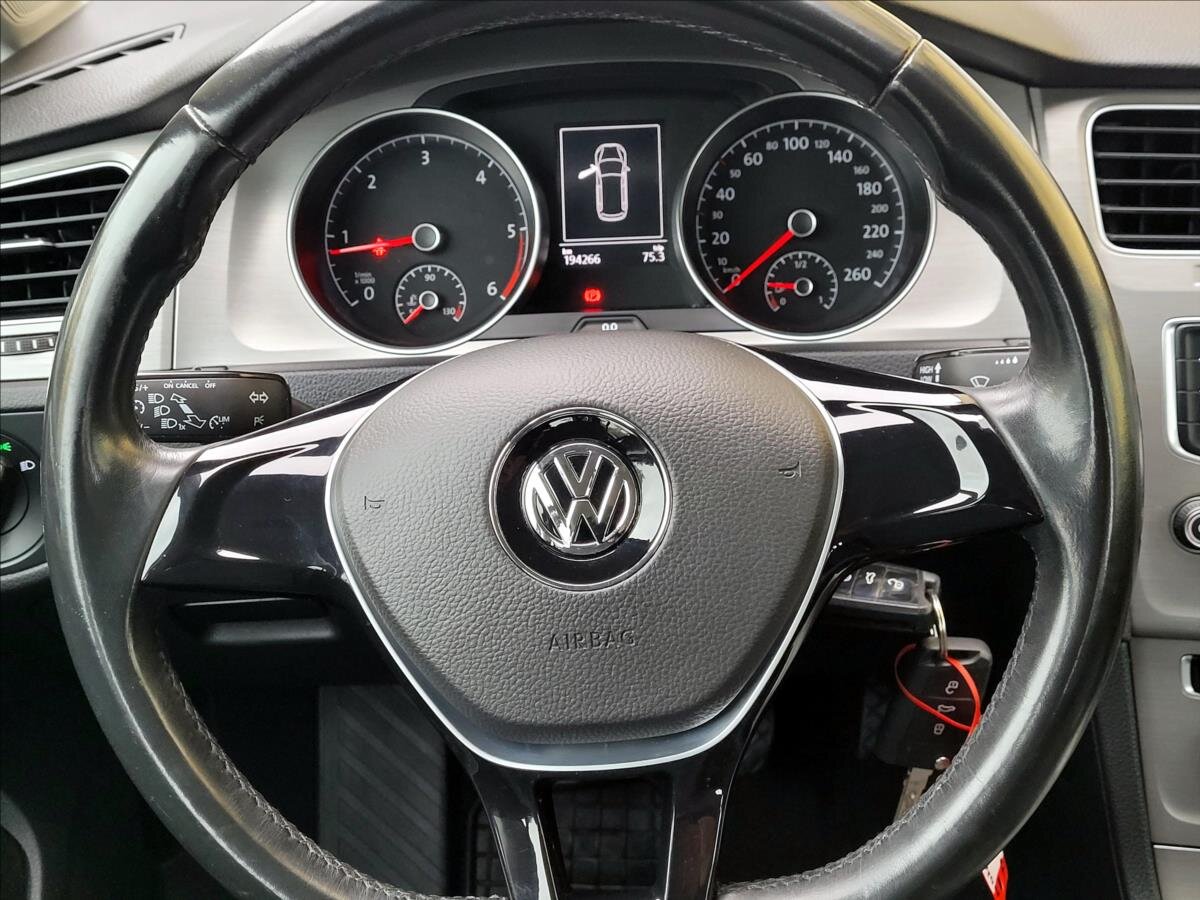 Volkswagen Golf Kombi 1,6 l 81 kw