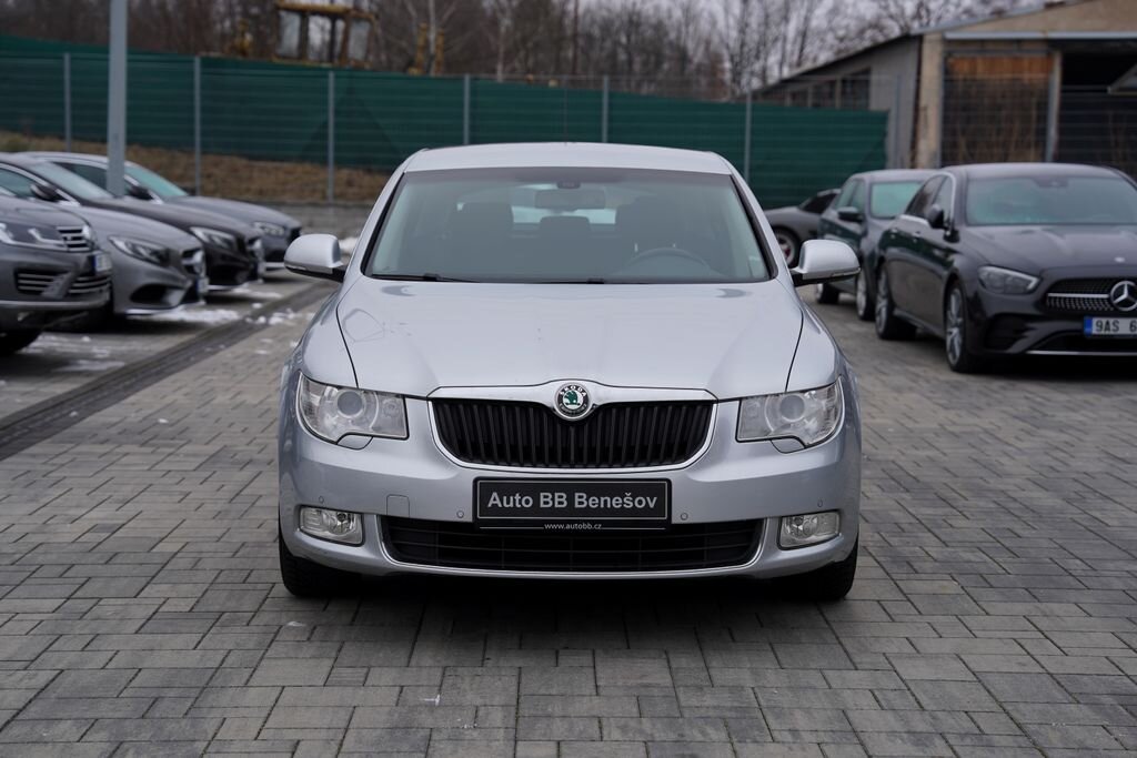 Škoda Superb Sedan 1,8 l 118 kw