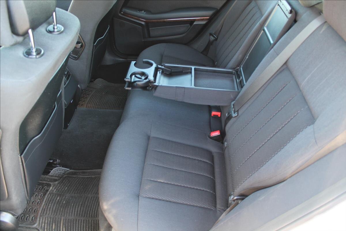 Mercedes-Benz Třídy E Kombi 2,1 l 125 kw