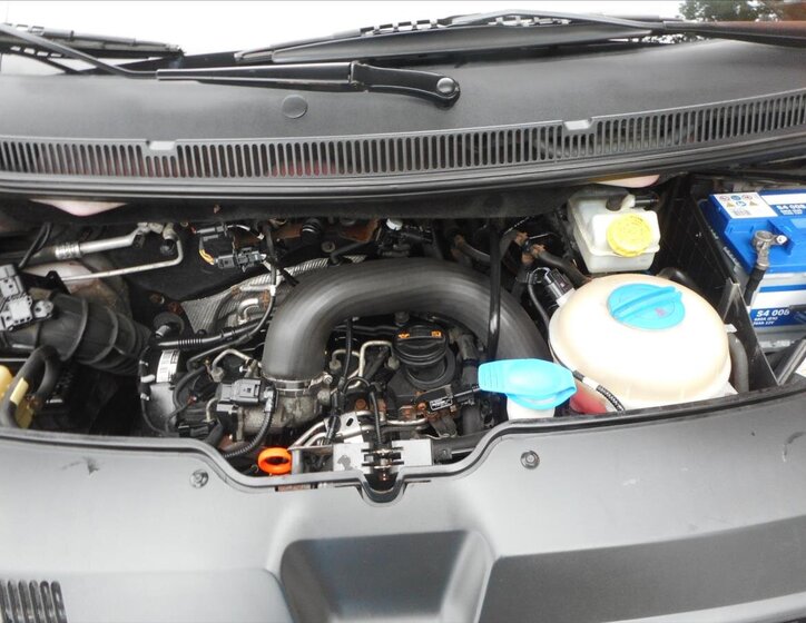 Volkswagen Transporter Valník 2,0 l 75 kw