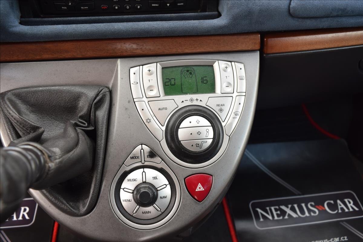 Lancia Phedra MPV 2,2 l 94 kw