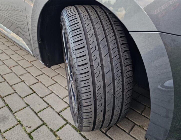 Škoda Superb Kombi 2,0 l 110 kw