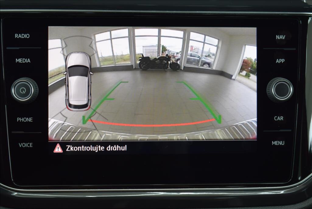 Volkswagen T-Roc SUV / Terénní 2,0 l 140 kw