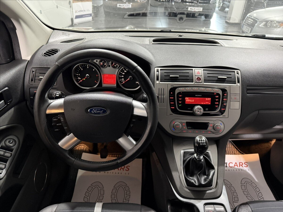 Ford Kuga SUV / Terénní 2,0 l 100 kw