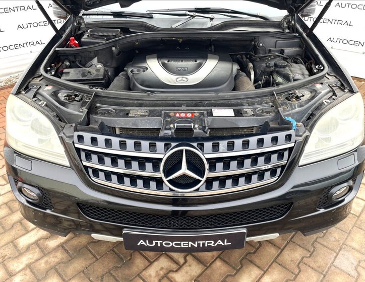 Mercedes-Benz Třídy M SUV / Terénní 3,5 l 200 kw