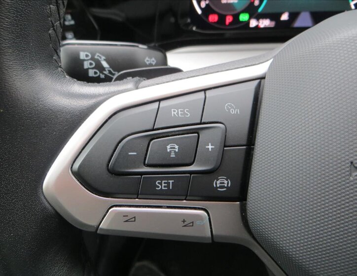 Volkswagen Golf Kombi 1,5 l 110 kw