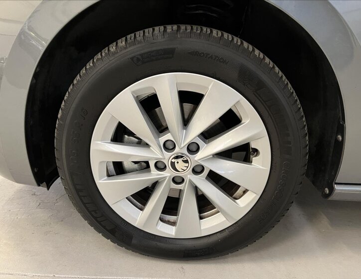 Škoda Scala Hatchback 999,0 85 kw