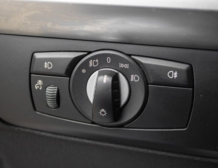 BMW X5 SUV 3,0 l 180 kw