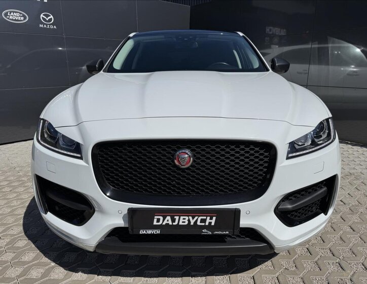 Jaguar F-Pace SUV / Terénní 2,0 l 132 kw