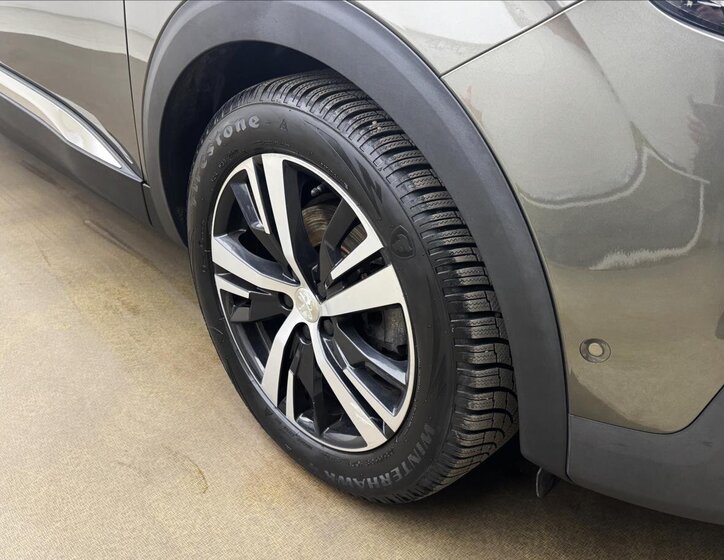 Peugeot 3008 SUV / Terénní 1,2 l 96 kw