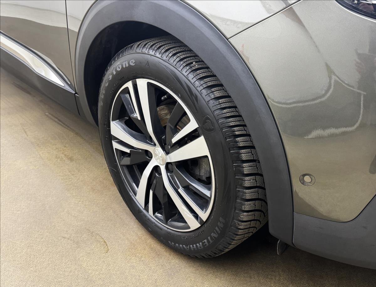 Peugeot 3008 SUV / Terénní 1,2 l 96 kw