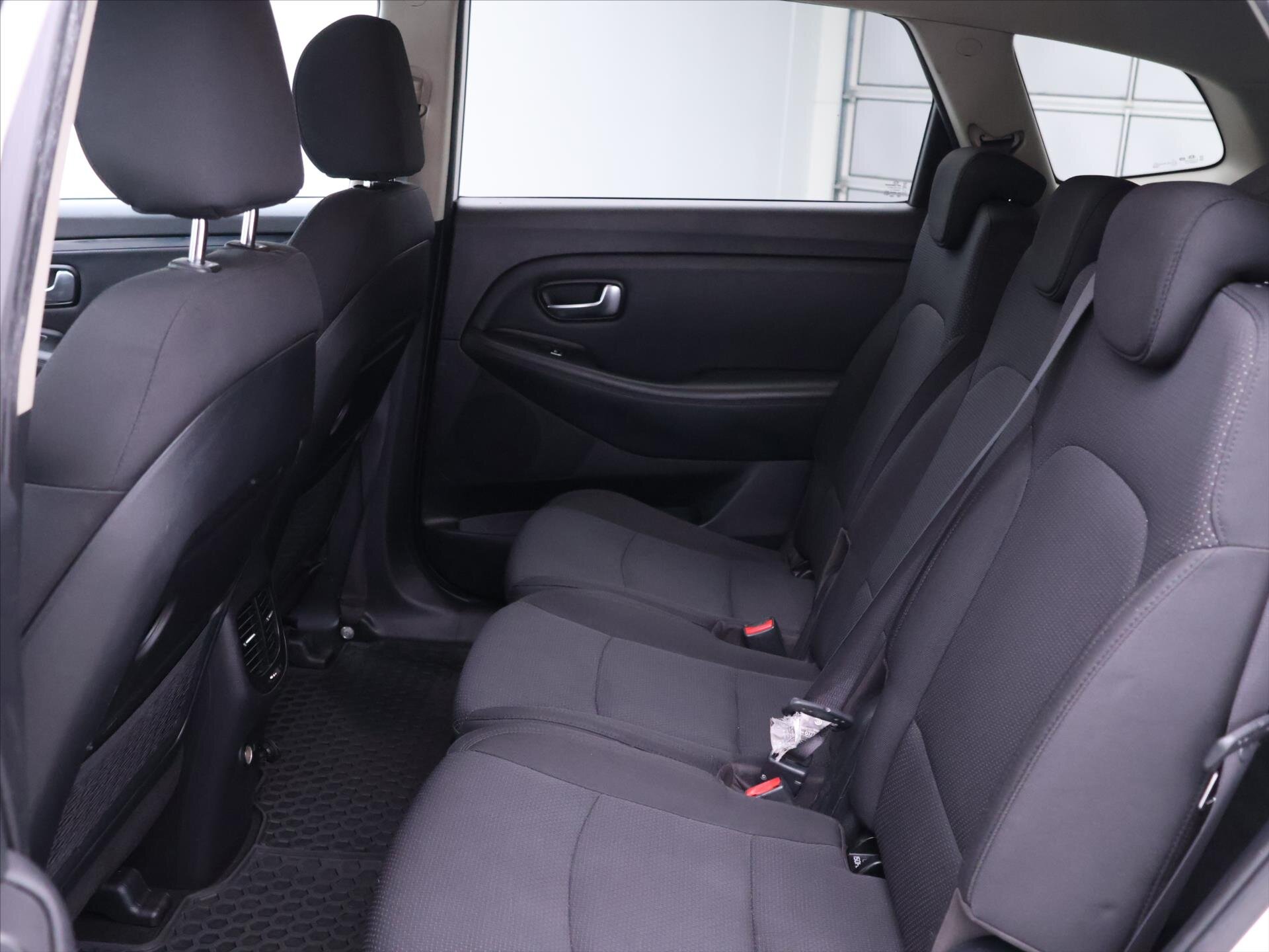 KIA Carens MPV 1,7 l 85 kw