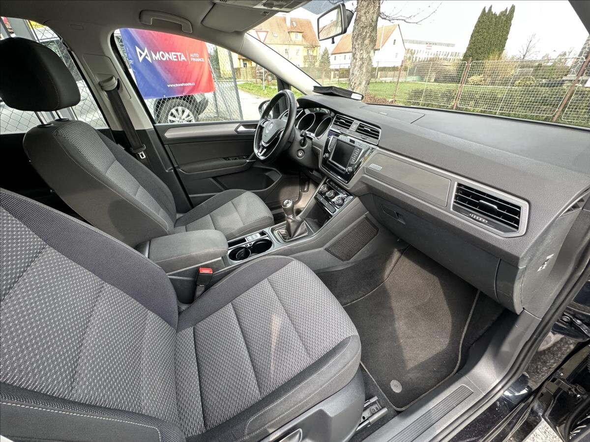 Volkswagen Touran MPV 1,2 l 81 kw