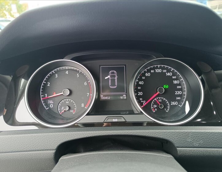 Volkswagen Golf Hatchback 1,4 l 110 kw