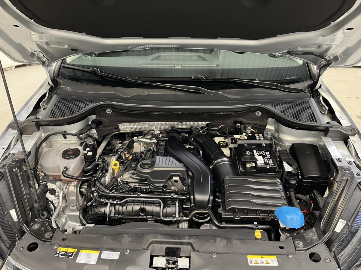 Škoda Karoq SUV 1,5 l 110 kw