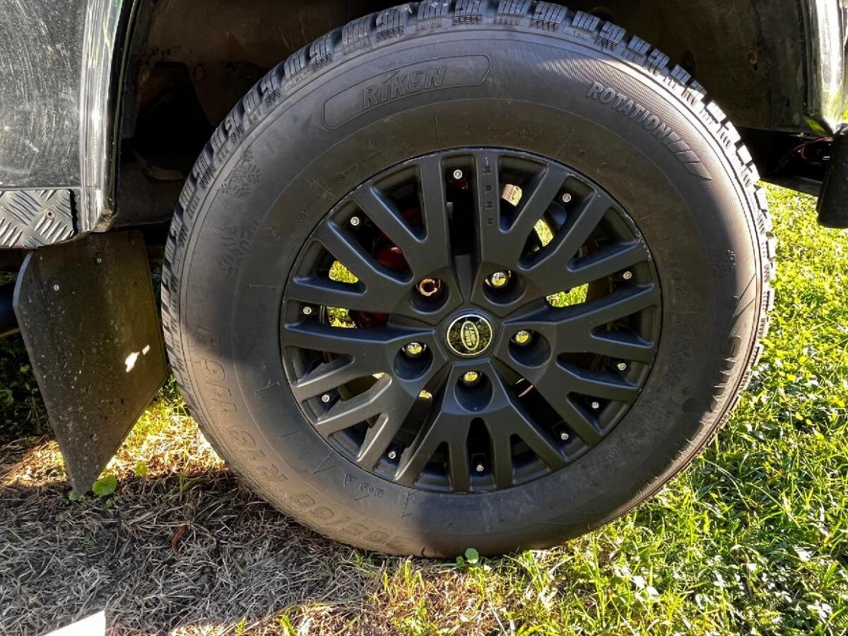 Land Rover Defender SUV / Terénní 2,2 l 90 kw