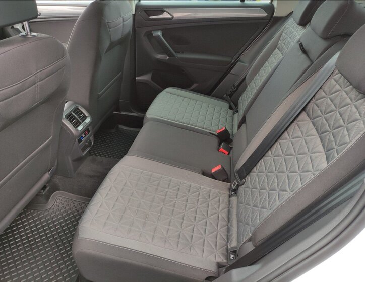 Volkswagen Tiguan SUV / Terénní 2,0 l 110 kw