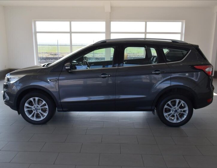 Ford Kuga SUV / Terénní 2,0 l 110 kw