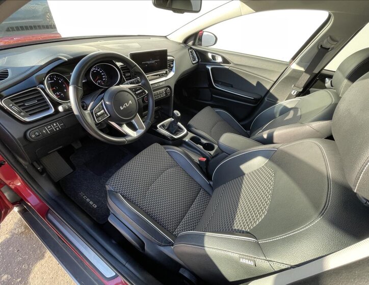 KIA XCeed SUV 1,5 l 118 kw