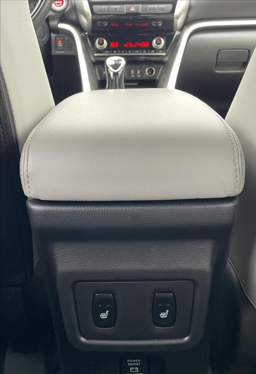 Mitsubishi Eclipse Cross SUV 2,4 l 130 kw