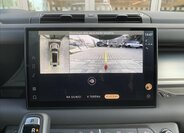 Land Rover Defender 77