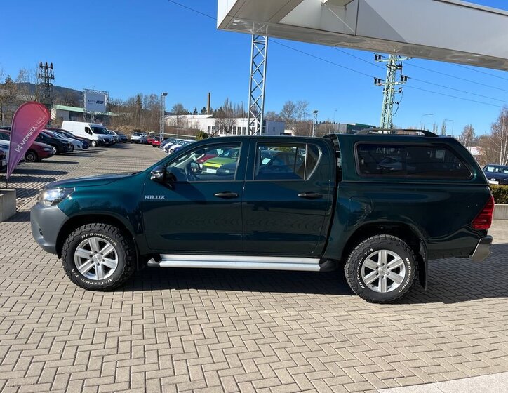 Toyota Hilux Pick-up 2,4 l 110 kw