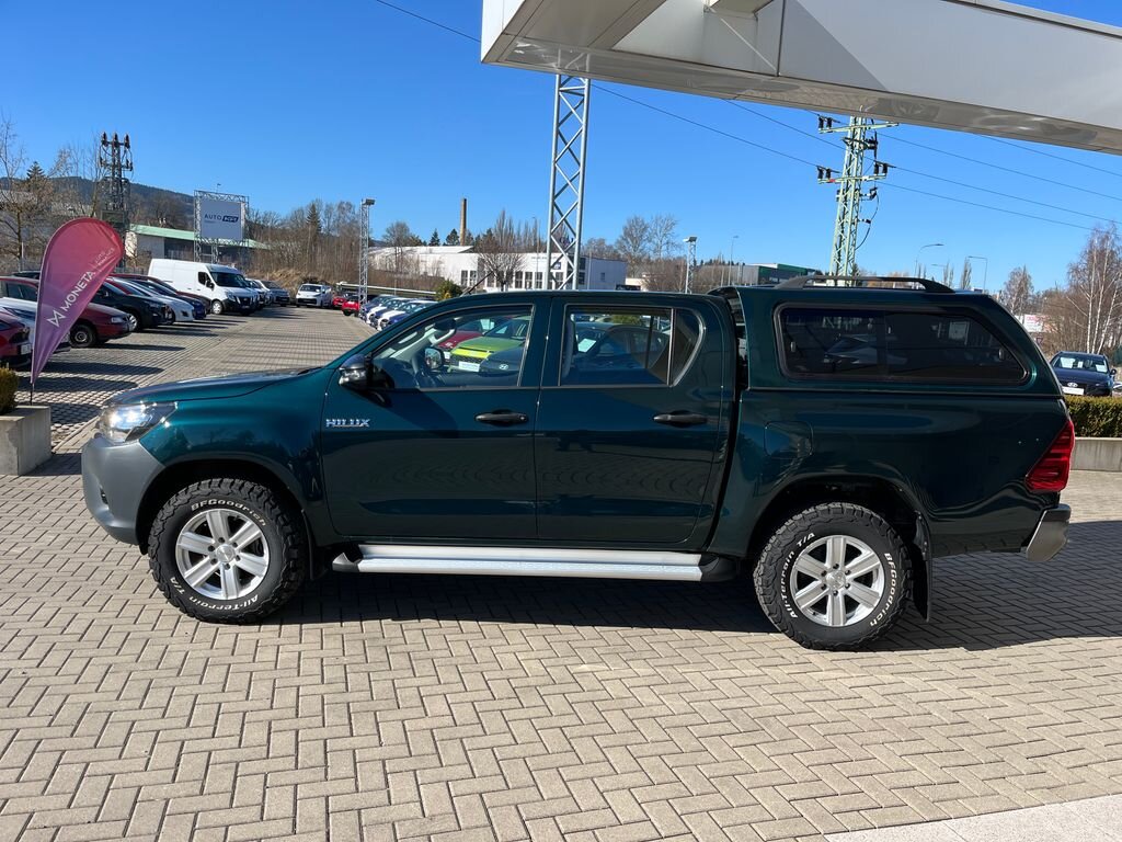Toyota Hilux Pick-up 2,4 l 110 kw