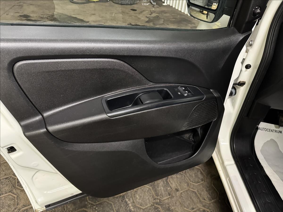 Fiat Dobló cargo Ostatní 1,4 l 88 kw