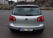 Volkswagen Golf 9