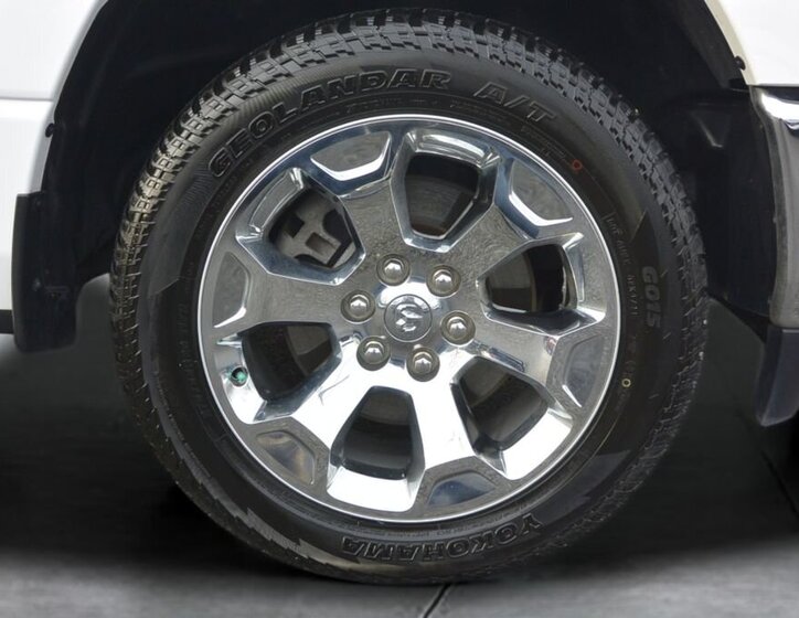 Dodge RAM 1500 SUV / Terénní 5,7 l 295 kw