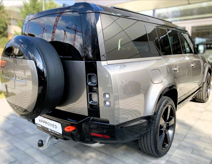 Land Rover Defender SUV 3,0 l 221 kw