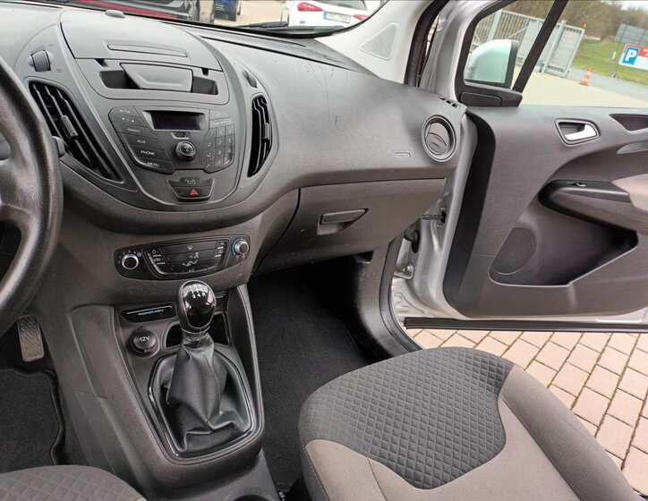 Ford Tourneo Courier MPV 1,5 l 55 kw