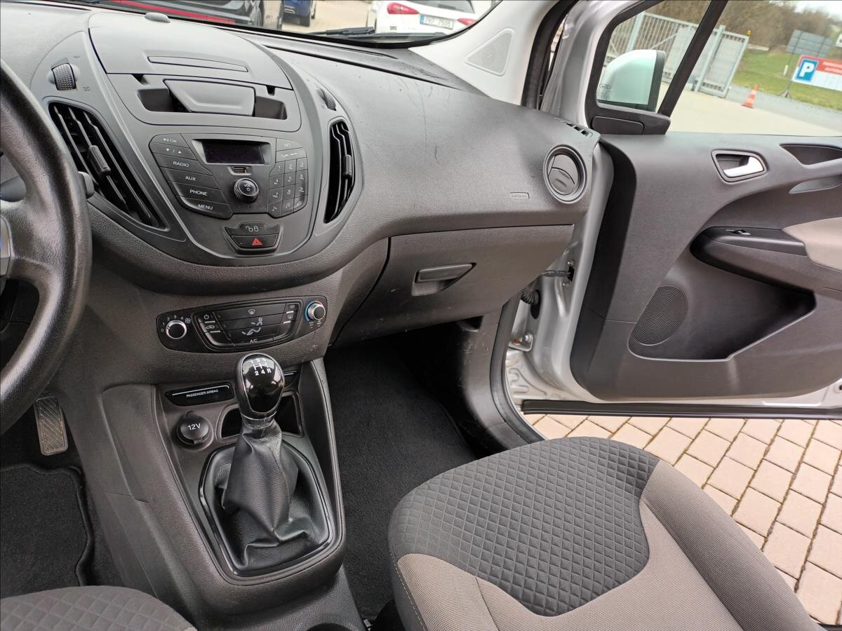 Ford Tourneo Courier MPV 1,5 l 55 kw