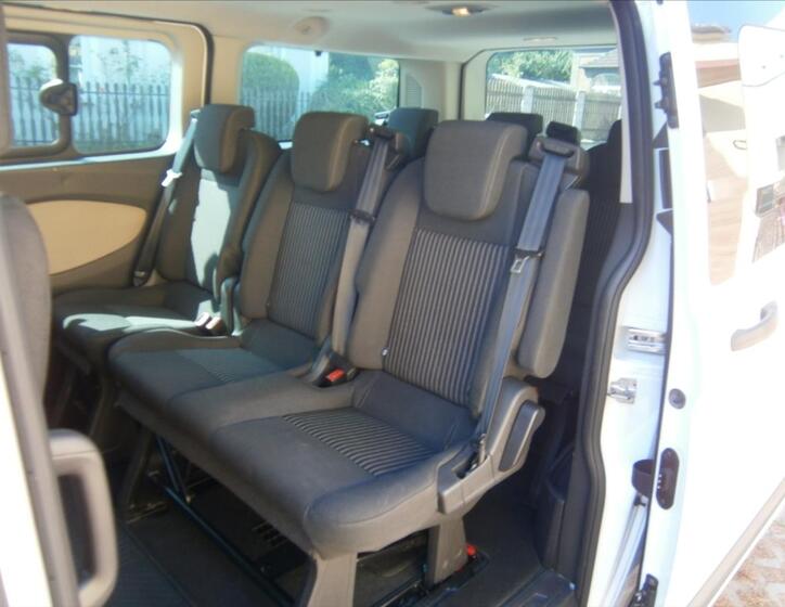 Ford Tourneo Custom 9
