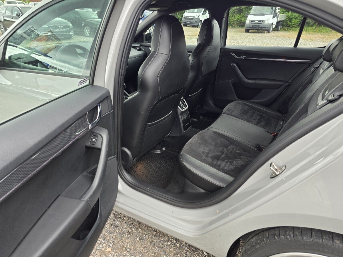 Škoda Octavia Sedan / Limuzína 2,0 l 135 kw