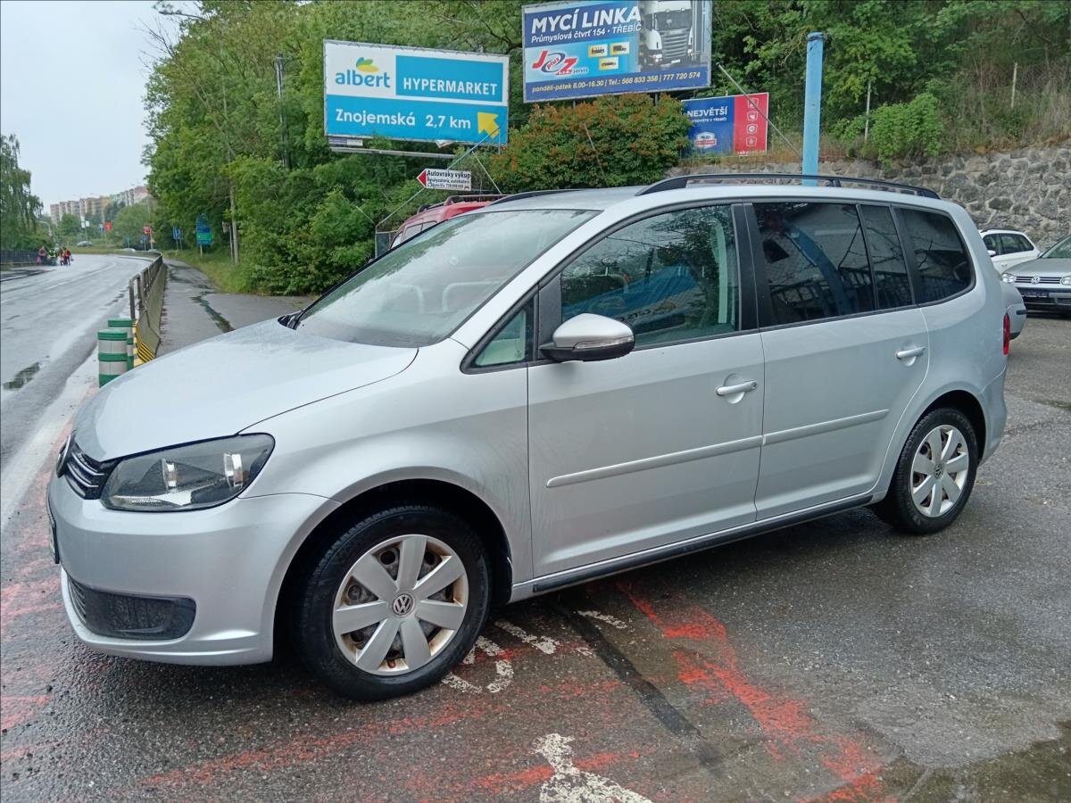 Volkswagen Touran Kombi 1,5 l 77 kw