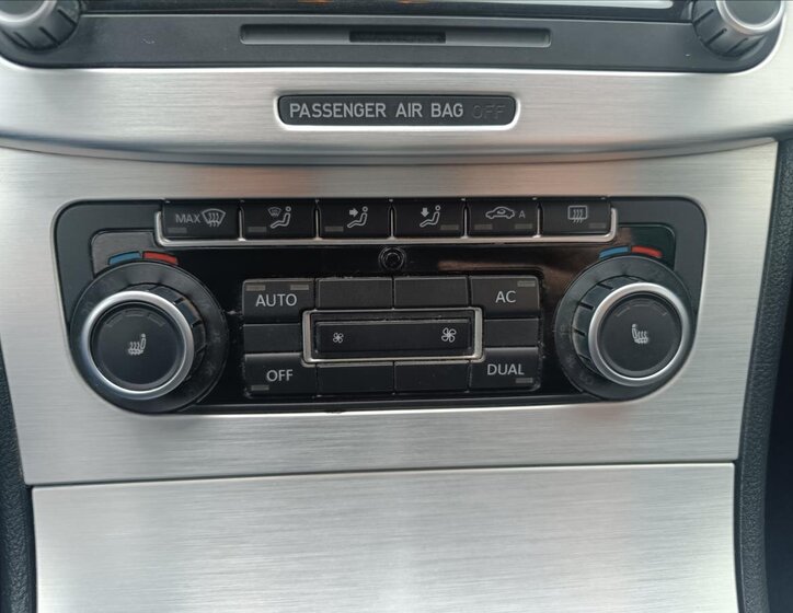 Volkswagen Passat CC Sedan / Limuzína 2,0 l 103 kw