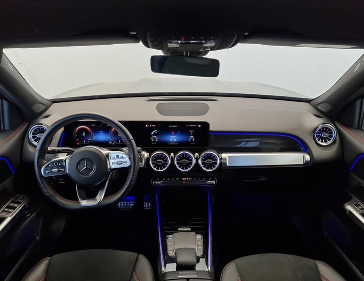 Mercedes-Benz GLB 13