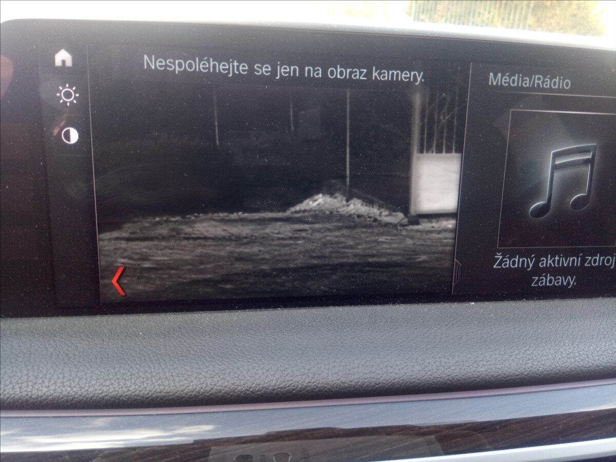 BMW Řada 7 Sedan / Limuzína 3,0 l 235 kw