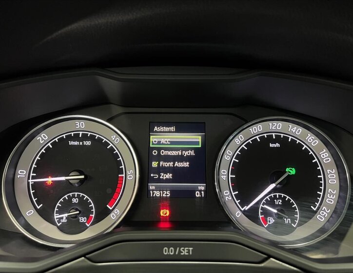 Škoda Superb Kombi 2,0 l 110 kw