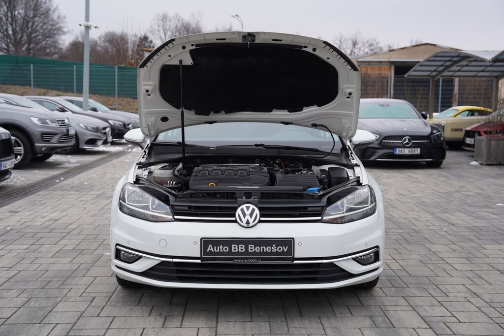 Volkswagen Golf Kombi 1,6 l 85 kw