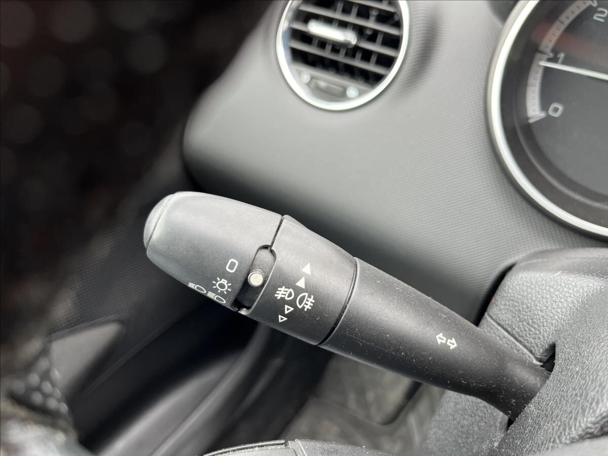 Peugeot 308 Hatchback 1,4 l 72 kw