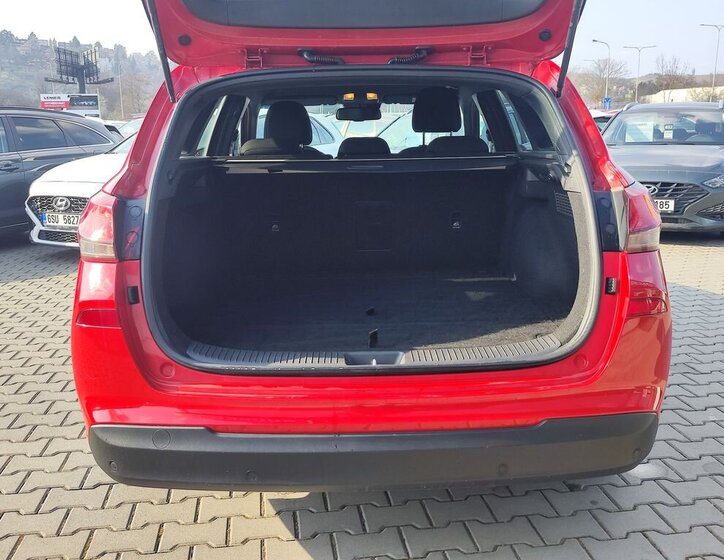 Hyundai i30 Kombi 1,4 l 103 kw