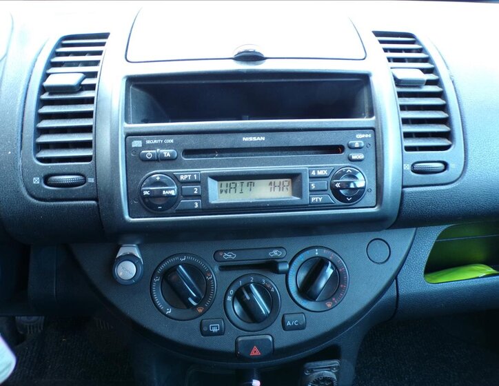 Nissan Note Kombi 1,4 l 65 kw