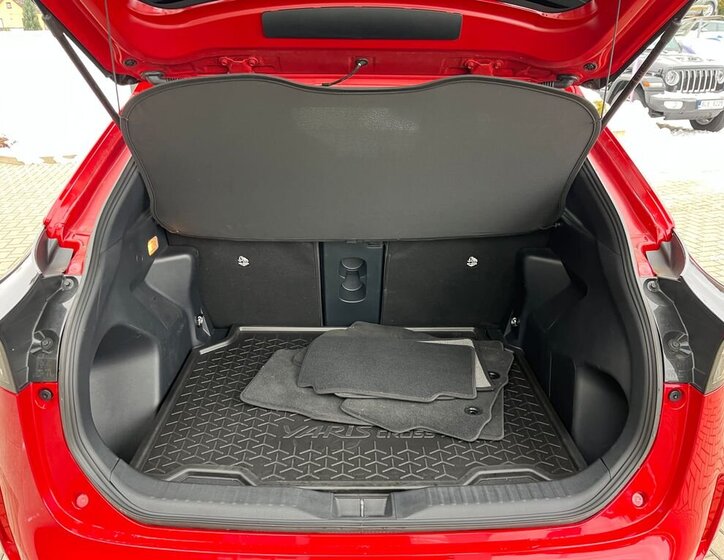 Toyota Yaris Cross SUV 1,5 l 68 kw